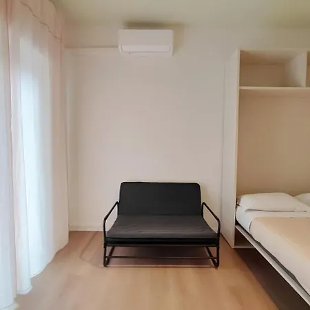 Station- Modern Apartment