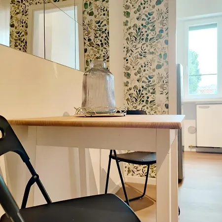Apartment Station- Modern Milan